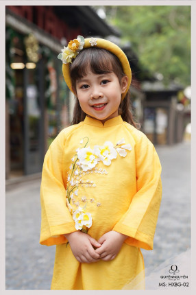 ao-dai-be-gai-vang-xanh-HX02-14