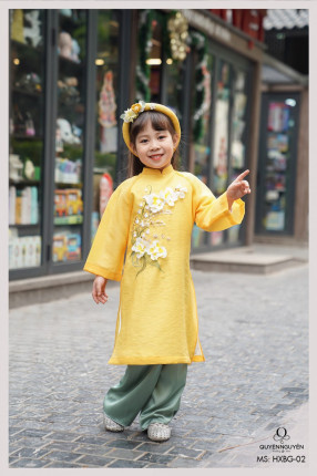 ao-dai-be-gai-vang-xanh-HXBG02-1