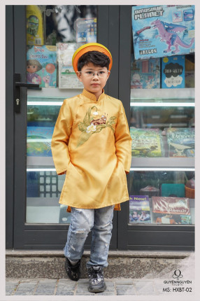 ao-dai-be-trai-vang-HXBT02-3