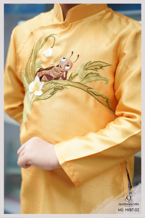 ao-dai-be-trai-vang-HXBT02-4
