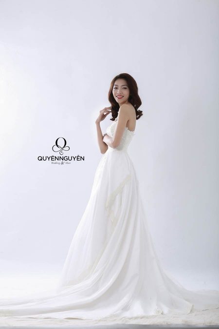 Tổng hợp 1001 kiểu váy cưới cho cô dâu thấp tròn HOT nhất 2021  Veronica  Wedding Thương hiệu số 1 về áo khỏa