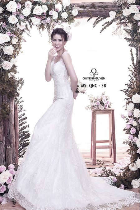 Váy cưới dáng bồng QNB 48