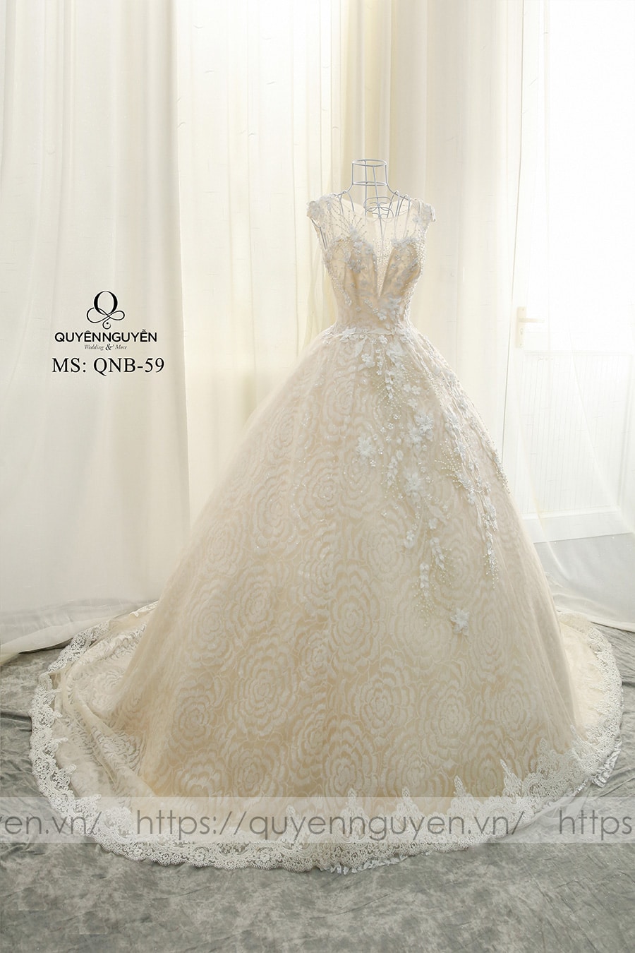 Váy cưới dáng bồng QNB 59