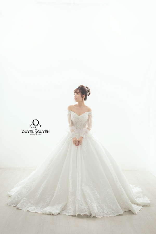 Váy cưới cô dâu trễ vai sang trọng,chuẩn from,kết đính tinh sảo, mẫu đẹp |  Shopee Việt Nam