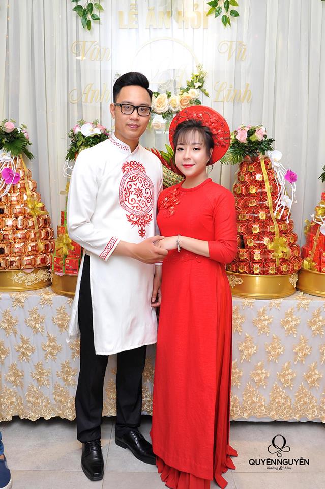Áo dài cưới là trang phục truyền thống của các cô dâu Việt Nam. Tuy nhiên, với thiết kế mới và hiện đại, áo dài cưới đã trở nên độc đáo và thu hút hơn bao giờ hết. Xem ngay hình ảnh về một chiếc áo dài cưới đẹp và lộng lẫy để cảm nhận sự hoàn hảo của nó.