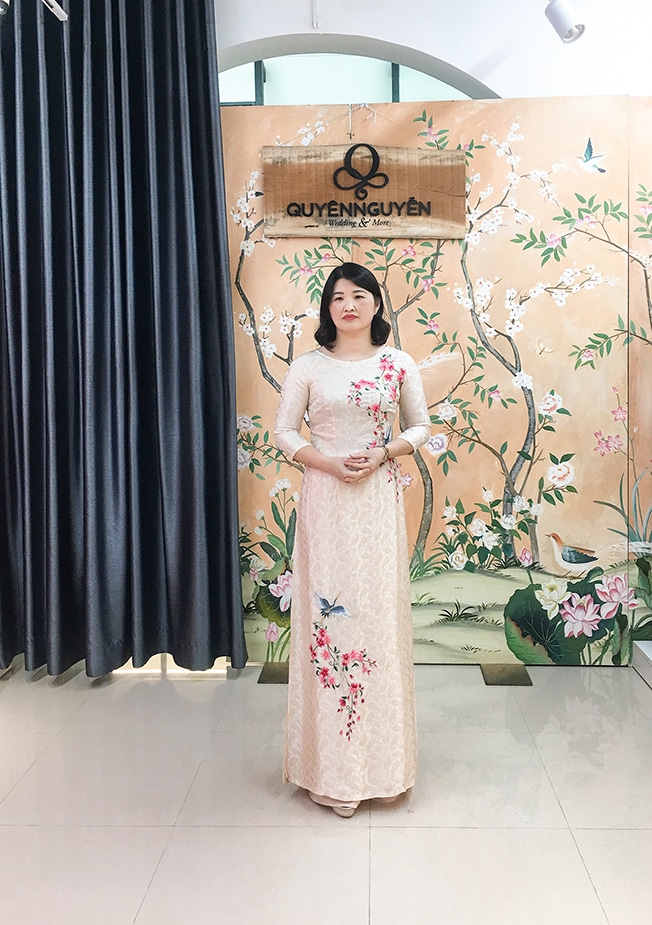 Áo dài cho mẹ thêu hoa Sakura Hạc Nhật