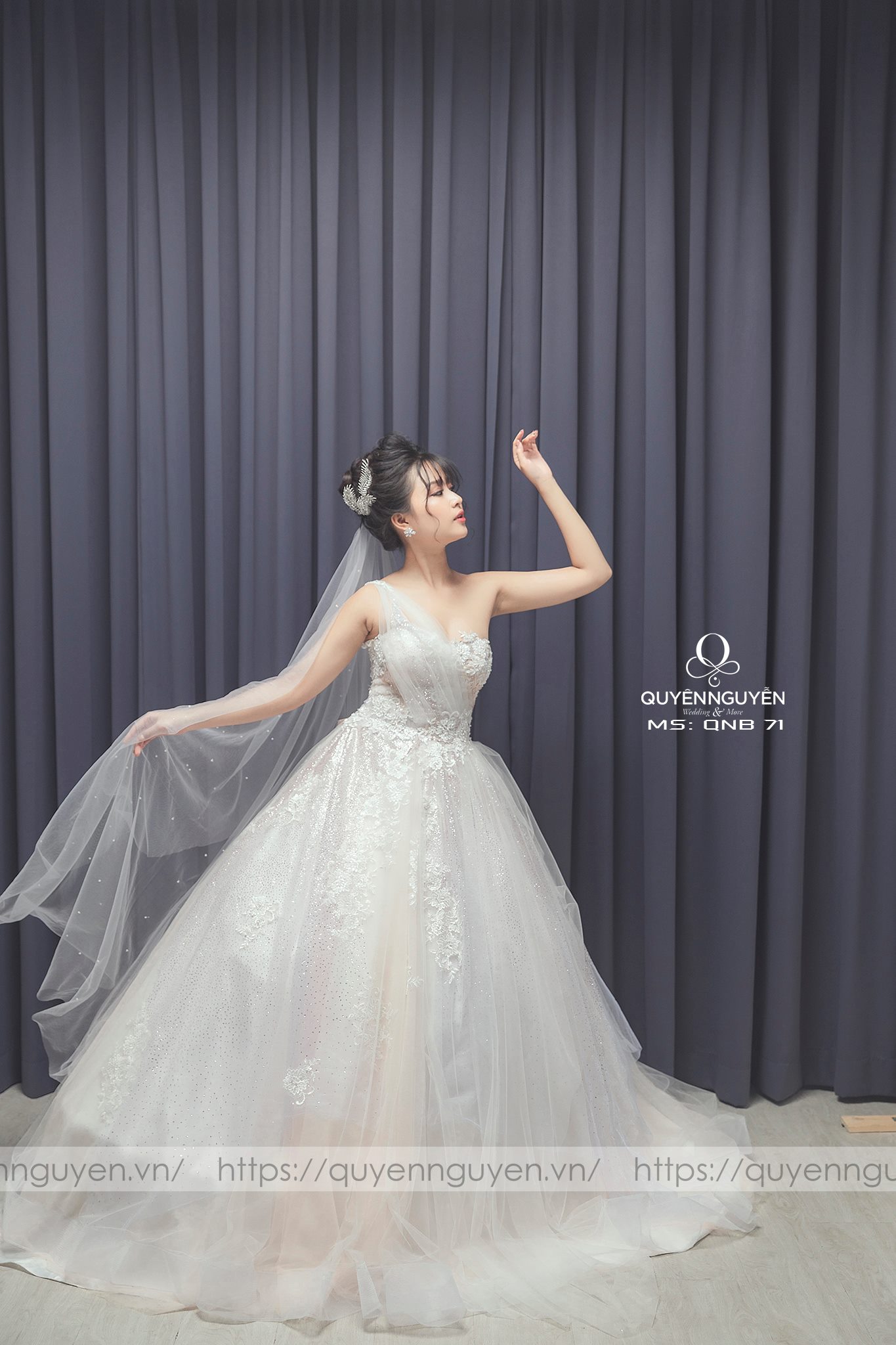 Xuýt xoa trước loạt váy cưới công chúa của dàn mỹ nhân Việt
