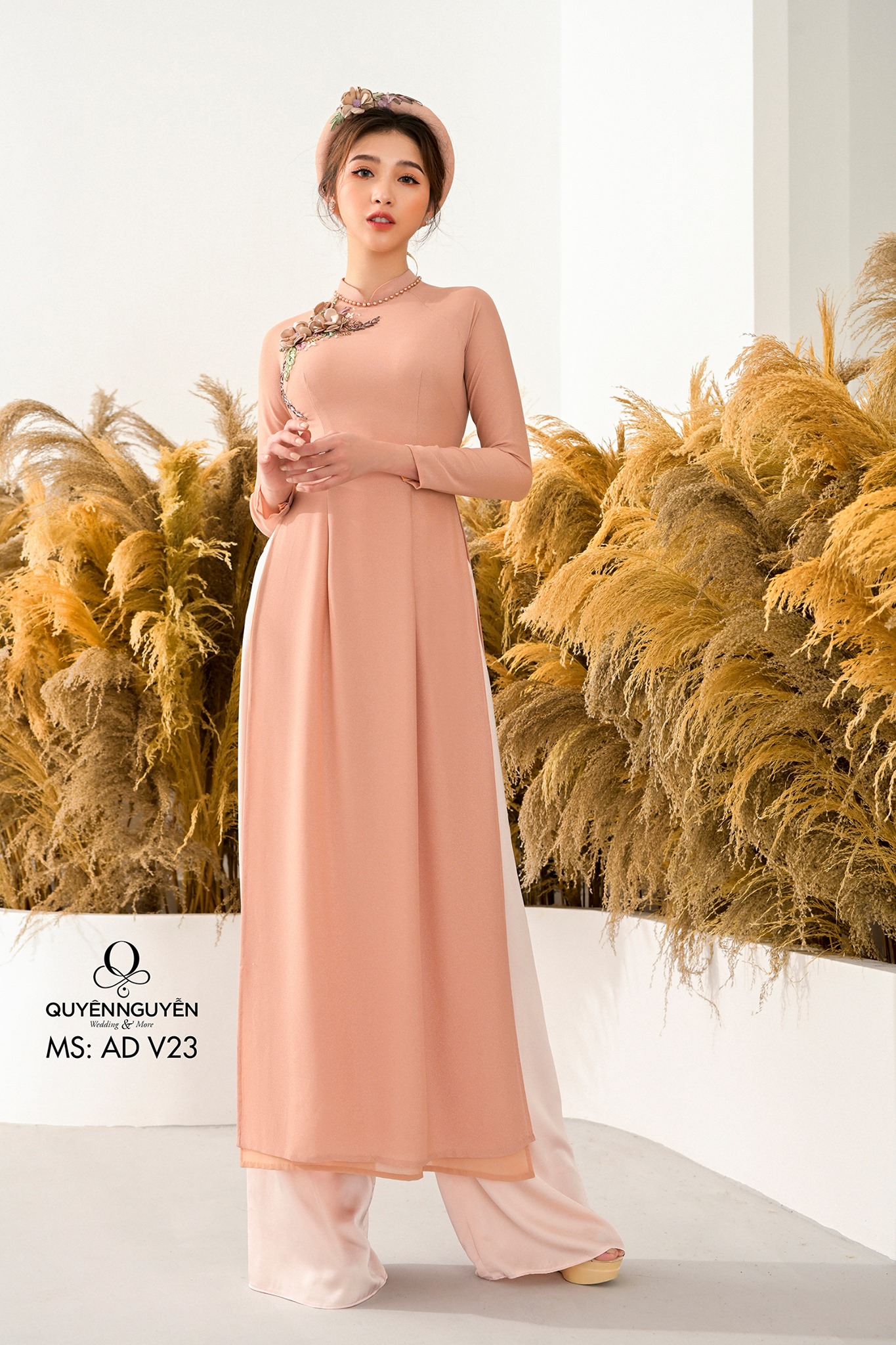 Áo dài Hồ Văn Huê đẹp