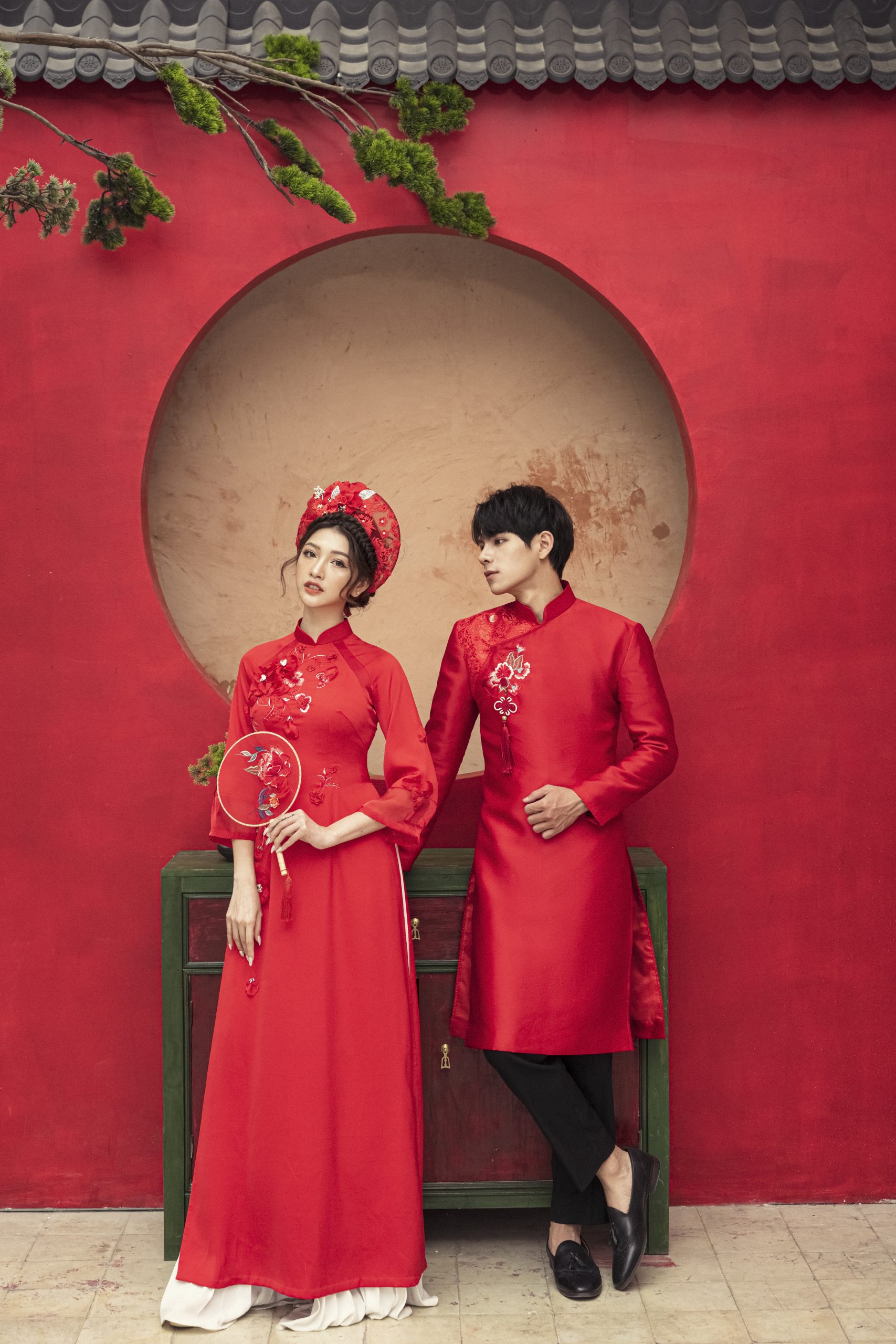 Áo dài cưới cặp đôi cô dâu chú rể may sẵn áo dài nhung đỏ đẹp sang trọng -  Bộ | ThờiTrangNữ.vn