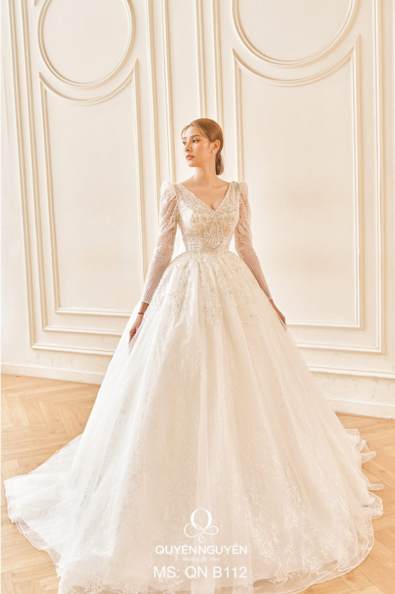 Lịch sử giá Váy cưới thổ cẩm Ê Đê mang phong cách rất hiện đại cập nhật  82023  BeeCost