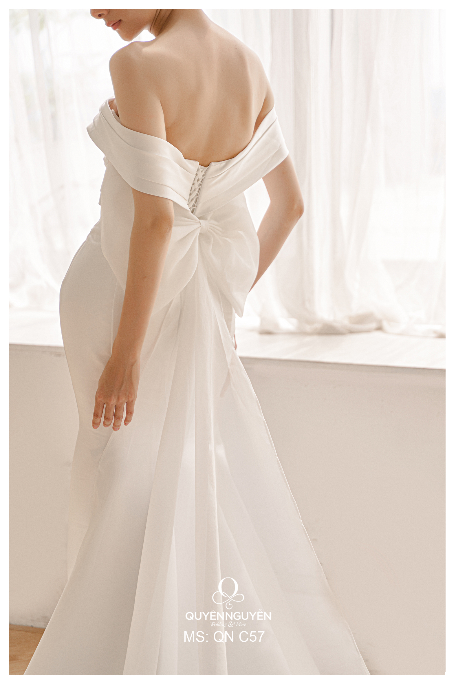 Chọn dáng váy cưới đẹp phù hợp với chất liệu vải