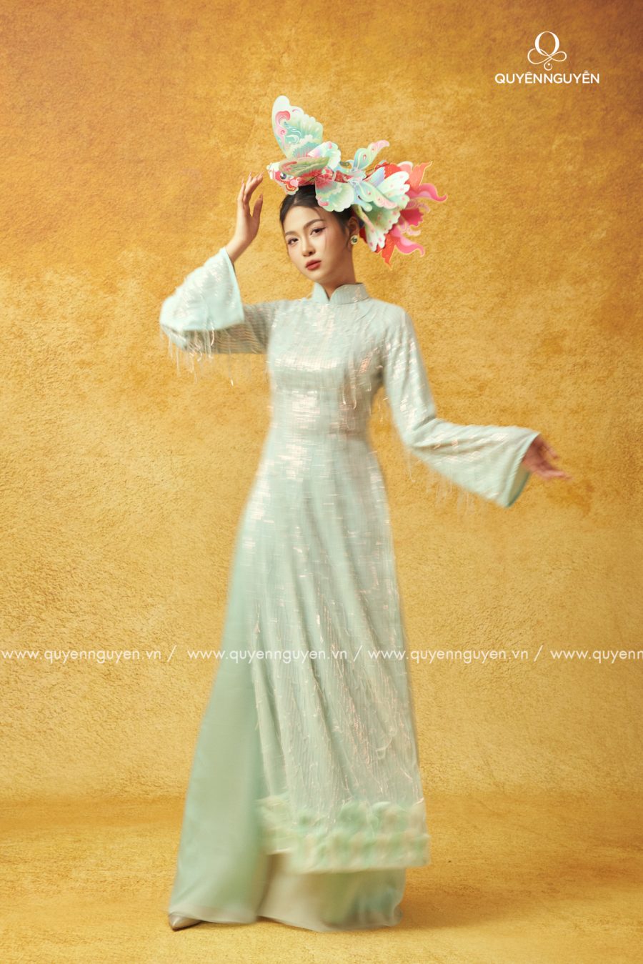 Áo dài Minh Nguyệt