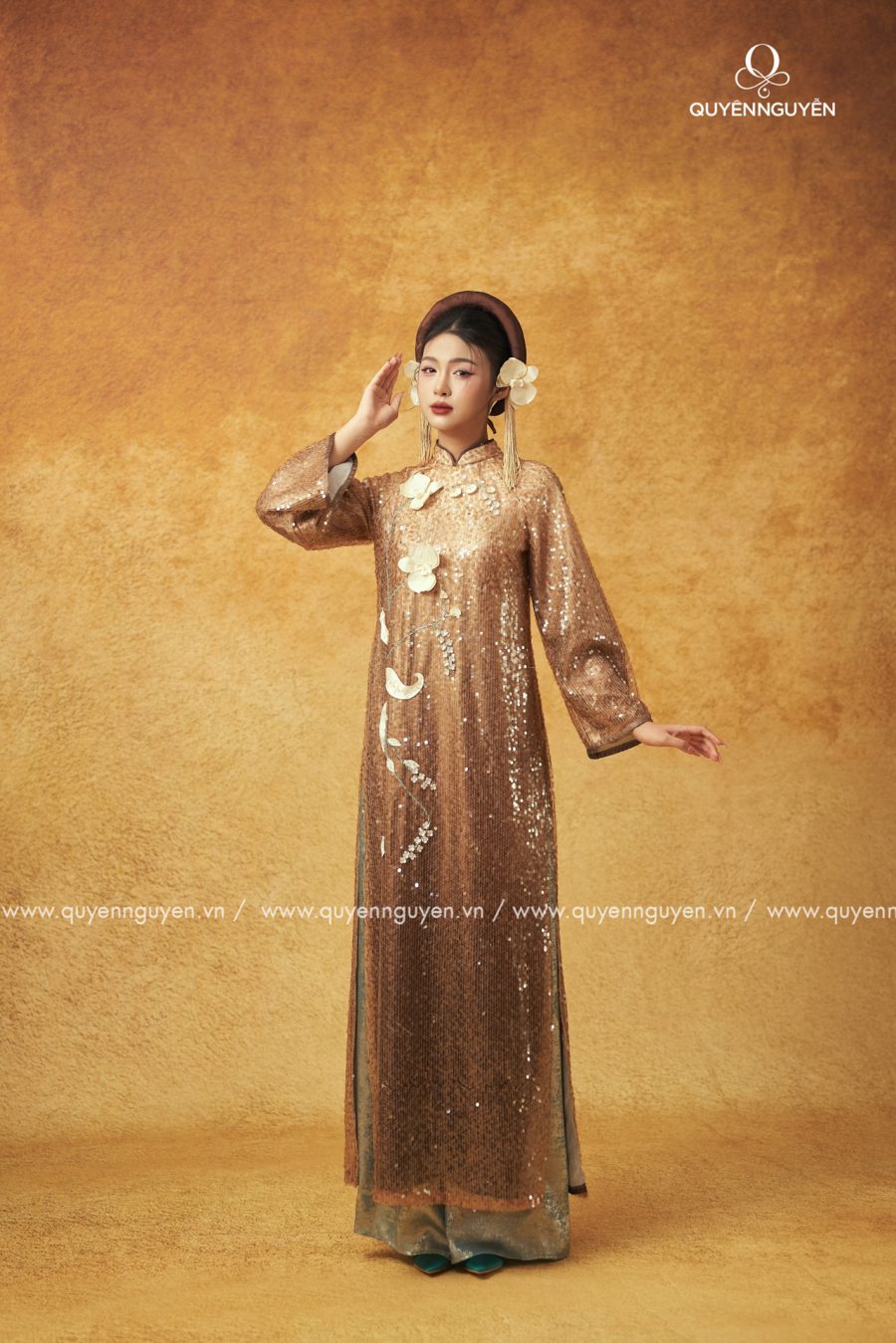Áo dài Kim Sa