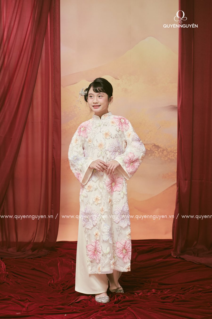 Áo dài bé gái Sương Khuê 8