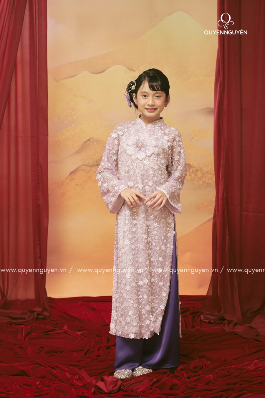 Áo dài bé gái Sương Khuê 9