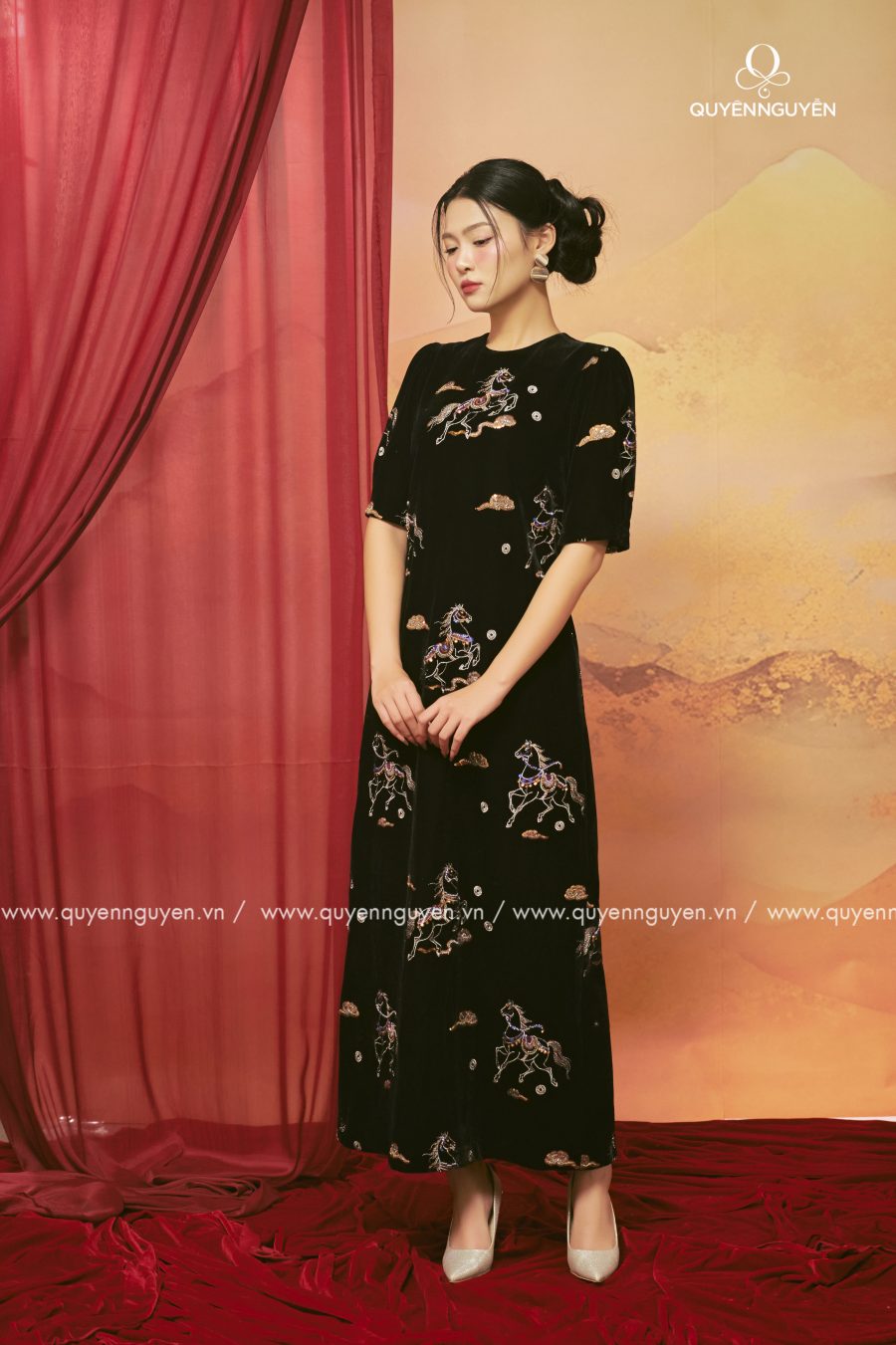 Váy Nhung Sương Khuê