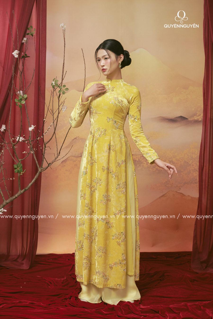 Áo dài Nhung Sương Khuê 5