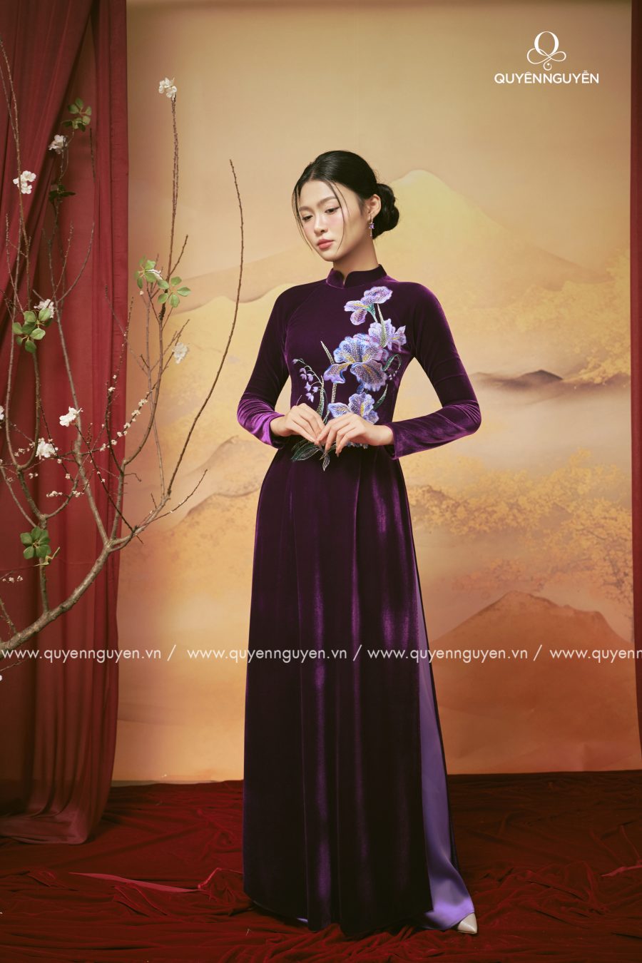 Áo dài Nhung Sương Khuê 2