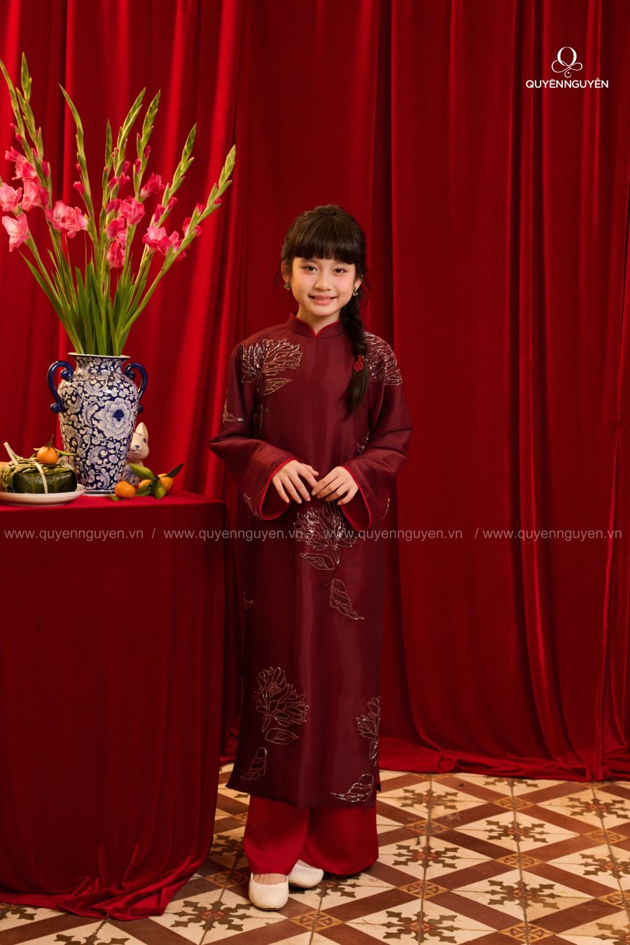 Áo dài bé gái Sum Vầy